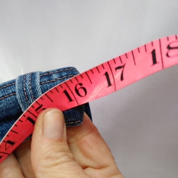 Levi's jeans  - Picture 5 of 5